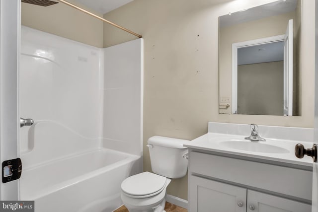 730 Farmwood Ln, Lebanon, PA 17042 - full bathroom featuring toilet, vanity, and shower / tub combination
