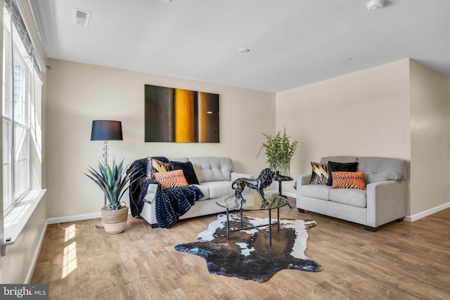 730 Farmwood Ln, Lebanon, PA 17042 - living room featuring wood finished floors and baseboards
