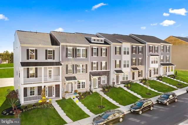 view of building exterior featuring a residential view