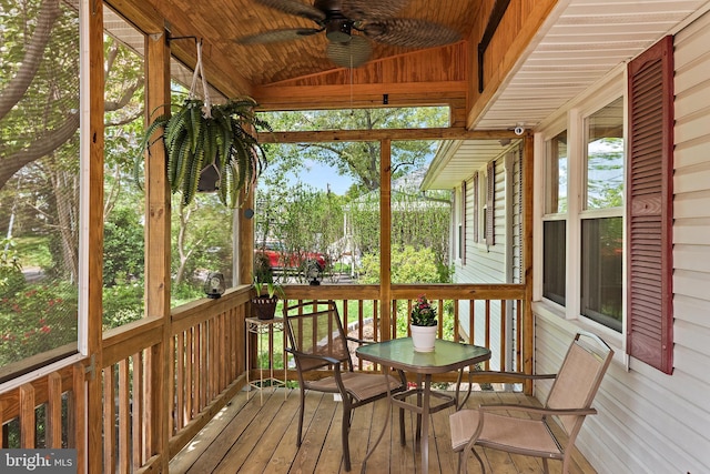 111 Linden Ave, Pasadena, MD 21122 - sunroom / solarium with plenty of natural light and ceiling fan