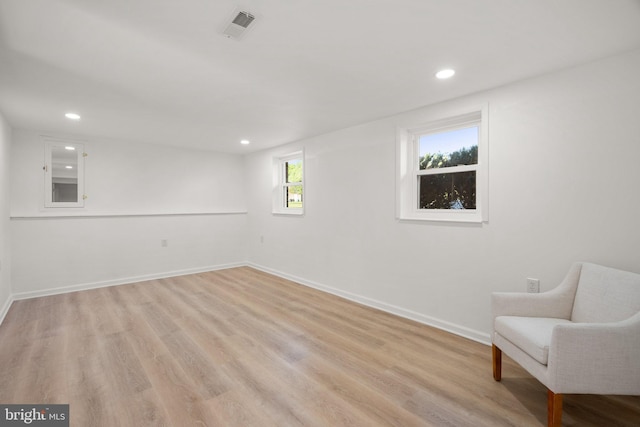 sitting room featuring recessed lighting, baseboards, and visible vents