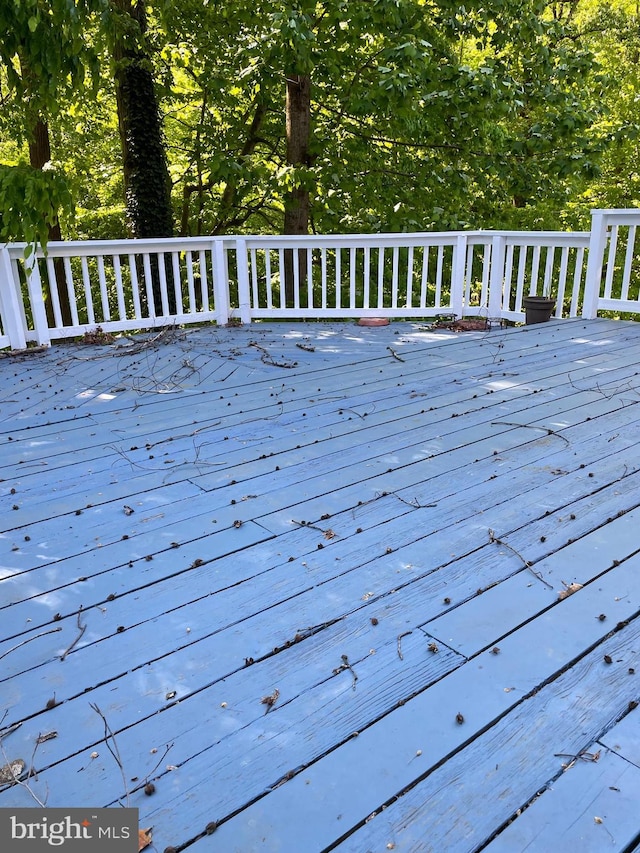 5849 Colfax Ave, Alexandria, VA 22311 - view of wooden terrace