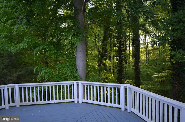 5849 Colfax Ave, Alexandria, VA 22311 - view of wooden terrace