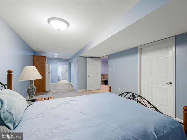628 Allegheny Cir, Woodstock, VA 22664 - bedroom with freestanding refrigerator and baseboards