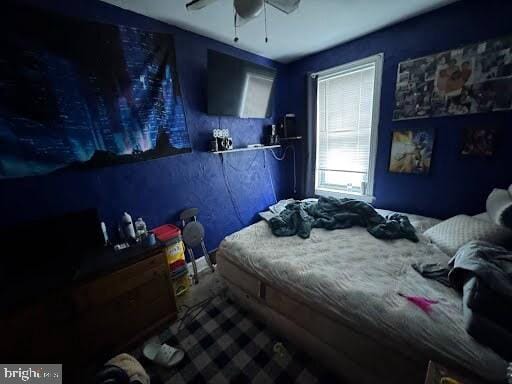 807 Spruce St, Camden, NJ 08103 - bedroom with a ceiling fan
