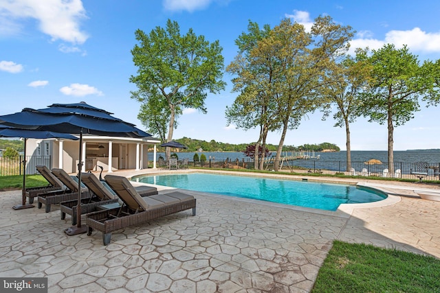 285 Eagle Hill Rd, Pasadena, MD 21122 - view of swimming pool with fence, a fenced in pool, and a patio area