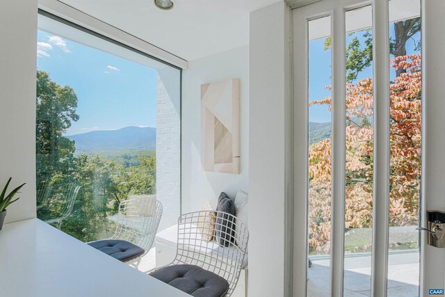 entryway with a mountain view