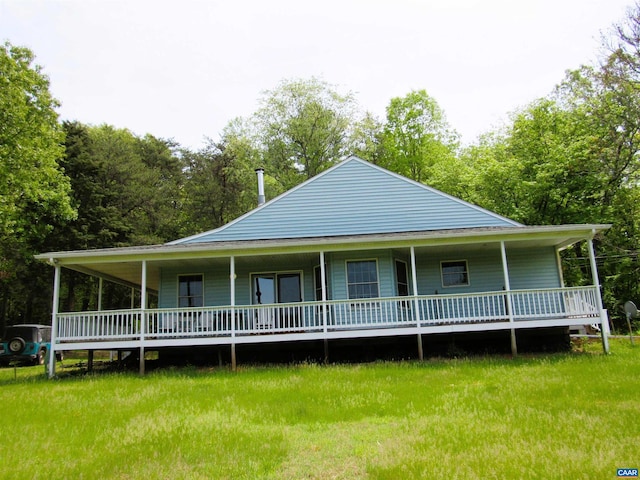 country-style home with covered porch