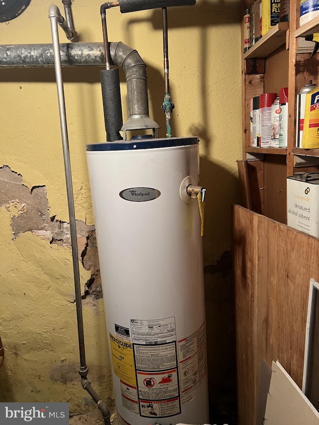 4207 Bleigh Ave, Philadelphia, PA 19136 - utility room with water heater
