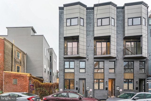 1104 N Bodine St, Philadelphia, PA 19123 - view of front of house with brick siding