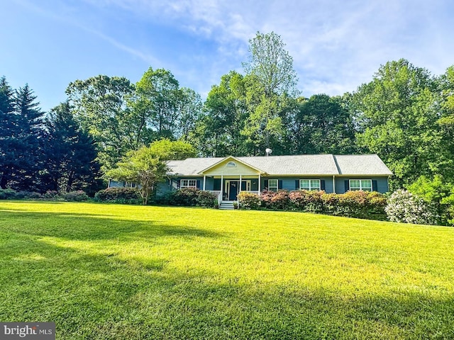 13478 Spruce, King George, VA 22485 - ranch-style home with a front yard