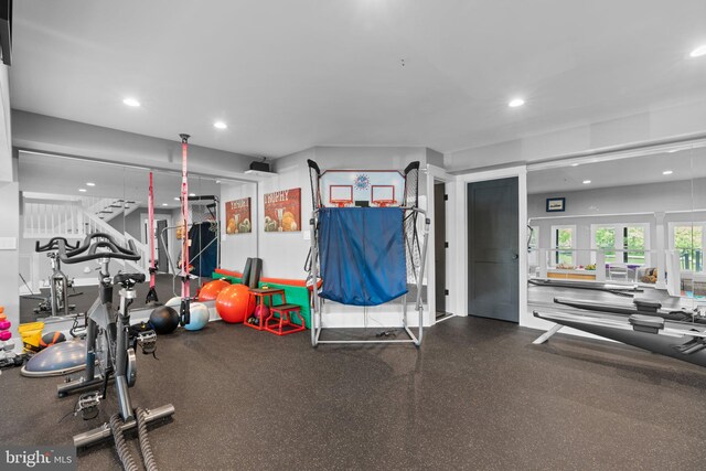 910 Lynch Dr, Arnold, MD 21012 - exercise room featuring recessed lighting