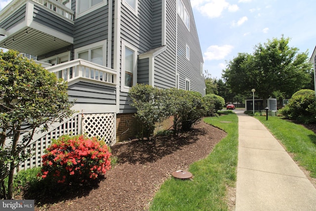 view of home's exterior