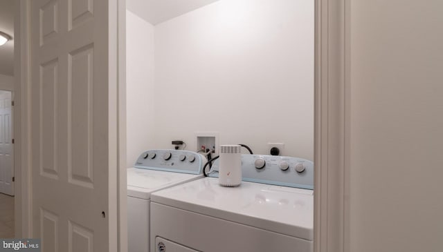 laundry area with laundry area and washing machine and dryer