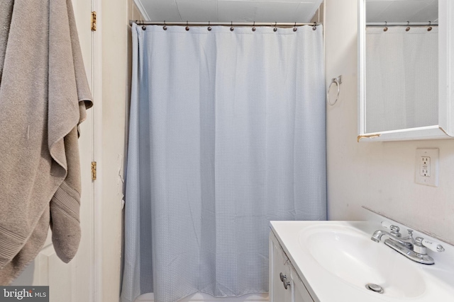 full bath with vanity