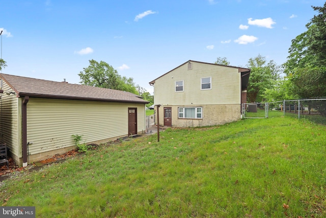39 Riverview Ave, West Deptford, NJ 08086 - back of house with a gate