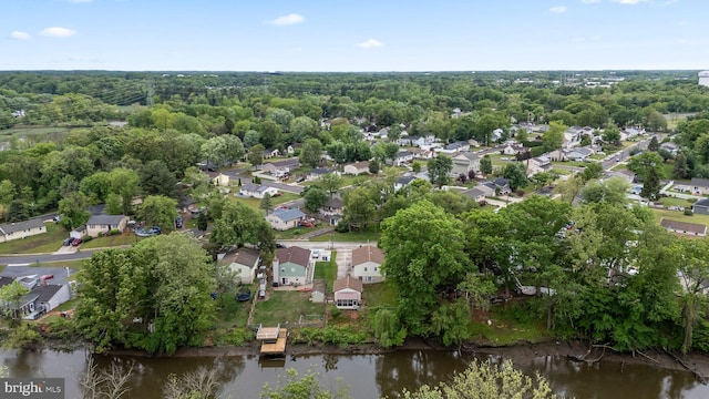 39 Riverview Ave, West Deptford, NJ 08086 - aerial view of property and surrounding area with nearby suburban area and a large body of water
