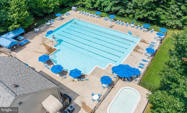 12850 Salmon Run Ct, Manassas, VA 20112 - view of community pool
