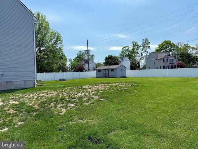 489 Beards Hill Rd, Aberdeen, MD 21001 - view of yard with an outdoor structure and a storage shed
