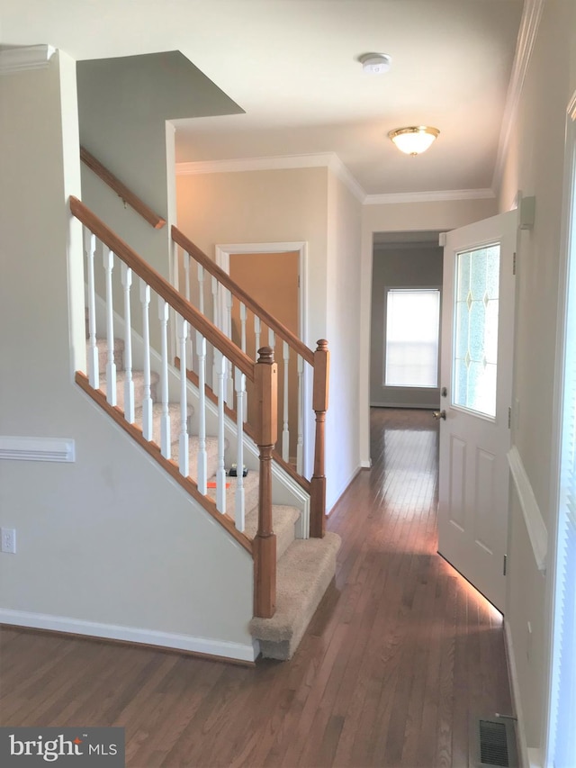 3 Hot Springs Way, Stafford, VA 22554 - interior space with crown molding, baseboards, hardwood / wood-style floors, and visible vents