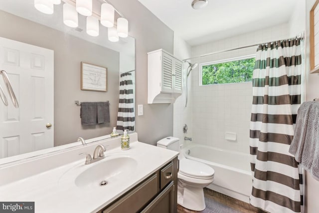 13213 Windy Leaf Ct, Woodbridge, VA 22192 - full bath featuring vanity, shower / bath combo with shower curtain, toilet, and wood finished floors