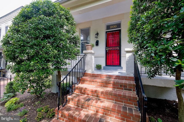 209 11th St NE, Washington, DC 20002 - view of doorway to property
