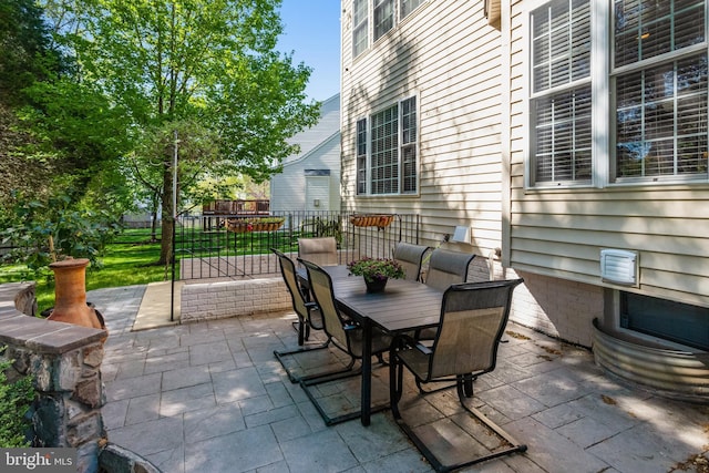 5985 Twin Branch Ct, Haymarket, VA 20169 - view of patio with fence and outdoor dining space