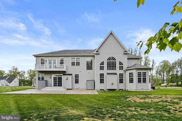 2204 Messina Ct, Eldersburg, MD 21784 - rear view of property with a patio and a lawn