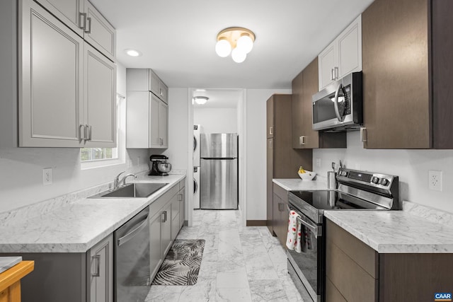 28 Begum Rd, Palmyra, VA 22963 - kitchen featuring marble finish floor, light countertops, stainless steel appliances, and a sink