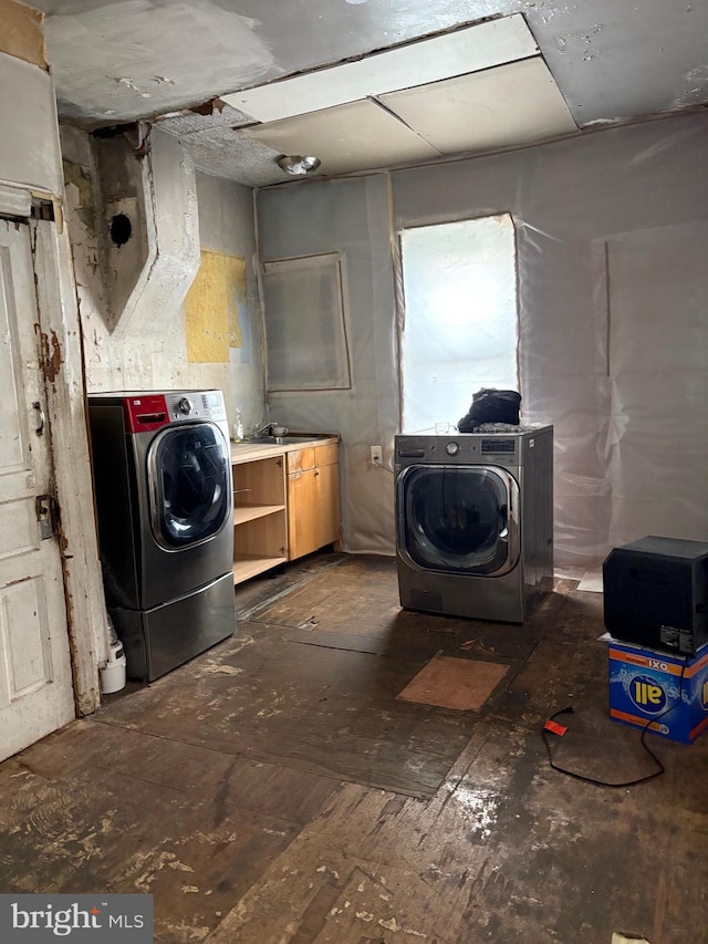 laundry area with cabinet space and washing machine and dryer