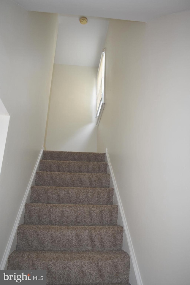 1920 Potomac Rd, Edgewater, MD 21037 - view of stairway