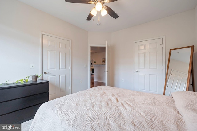 bedroom featuring a ceiling fan