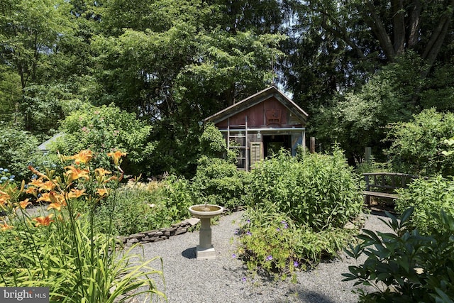 view of outdoor structure