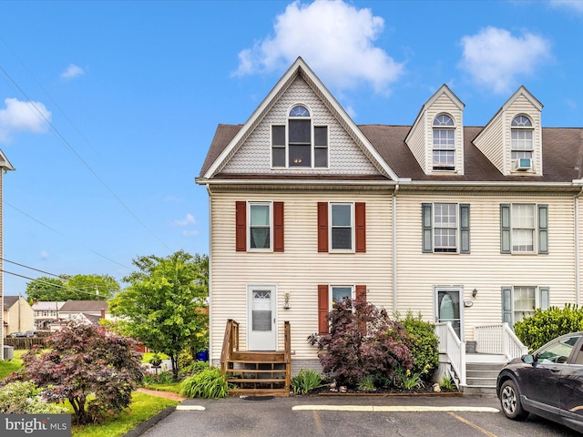 201 N 2nd St, Woodsboro, MD 21798 - townhome / multi-family property with uncovered parking