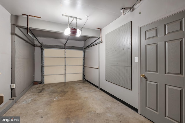 15926 Uppsala Ct, Woodbridge, VA 22191 - garage with a garage door opener