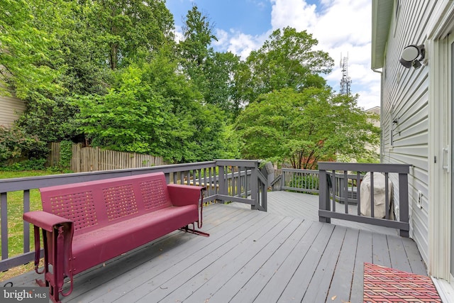 15926 Uppsala Ct, Woodbridge, VA 22191 - deck featuring fence