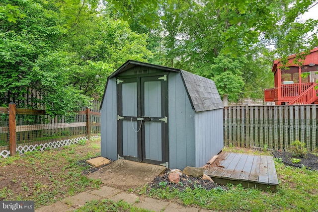 15926 Uppsala Ct, Woodbridge, VA 22191 - view of shed with a fenced backyard