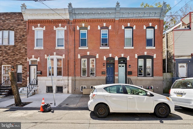 538 Moore St, Philadelphia, PA 19148 - view of property with brick siding