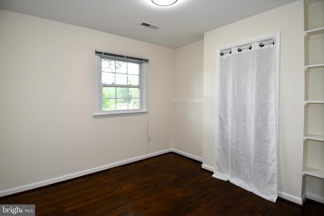130 Great Lake Dr, Annapolis, MD 21403 - unfurnished room featuring dark wood-style floors and baseboards