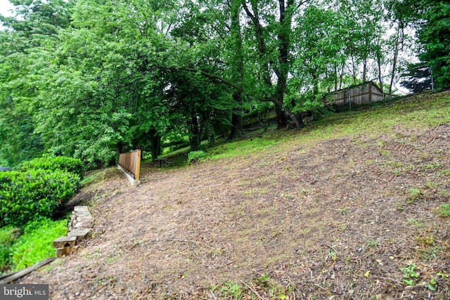 130 Great Lake Dr, Annapolis, MD 21403 - view of yard featuring fence