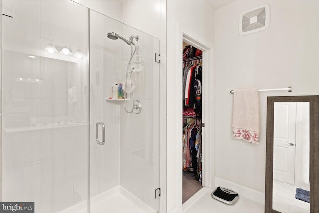 10424 Ratcliffe Trl, Manassas, VA 20110 - full bath with visible vents, a stall shower, and a spacious closet