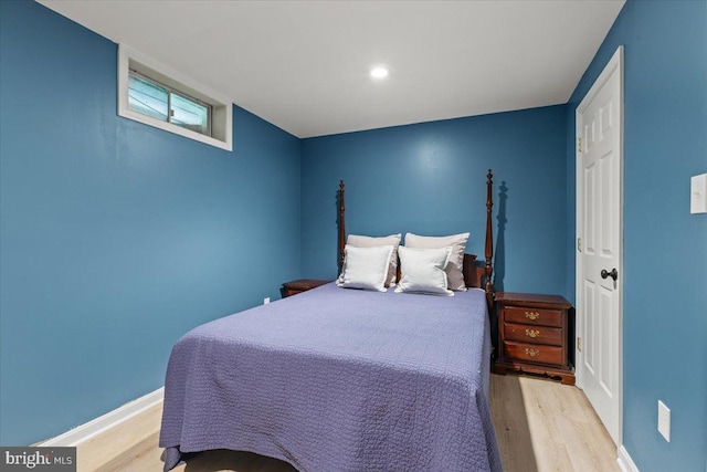 1301 Kelly Ct, Herndon, VA 20170 - bedroom featuring wood finished floors, baseboards, and recessed lighting