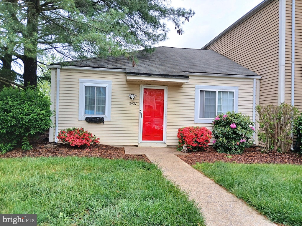 11427 Ledbury Way, Germantown, MD 20876 - view of front of property with a front lawn and a shingled roof