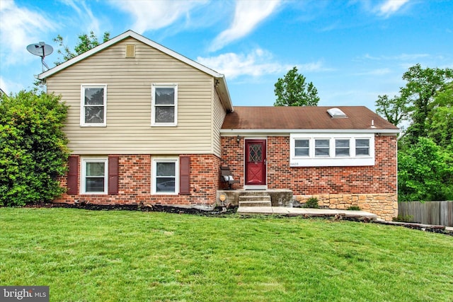 6608 Eaglewing Ln, Fort Washington, MD 20744 - split level home with brick siding