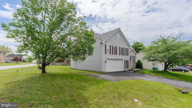 11400 Rolling Green Pl, Hagerstown, MD 21742 - view of home's exterior with a yard, aphalt driveway, and an attached garage