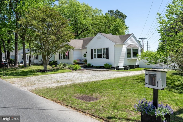 106 Boundary, Saint Michaels, MD 21663 - view of front of property with a front yard and dirt driveway