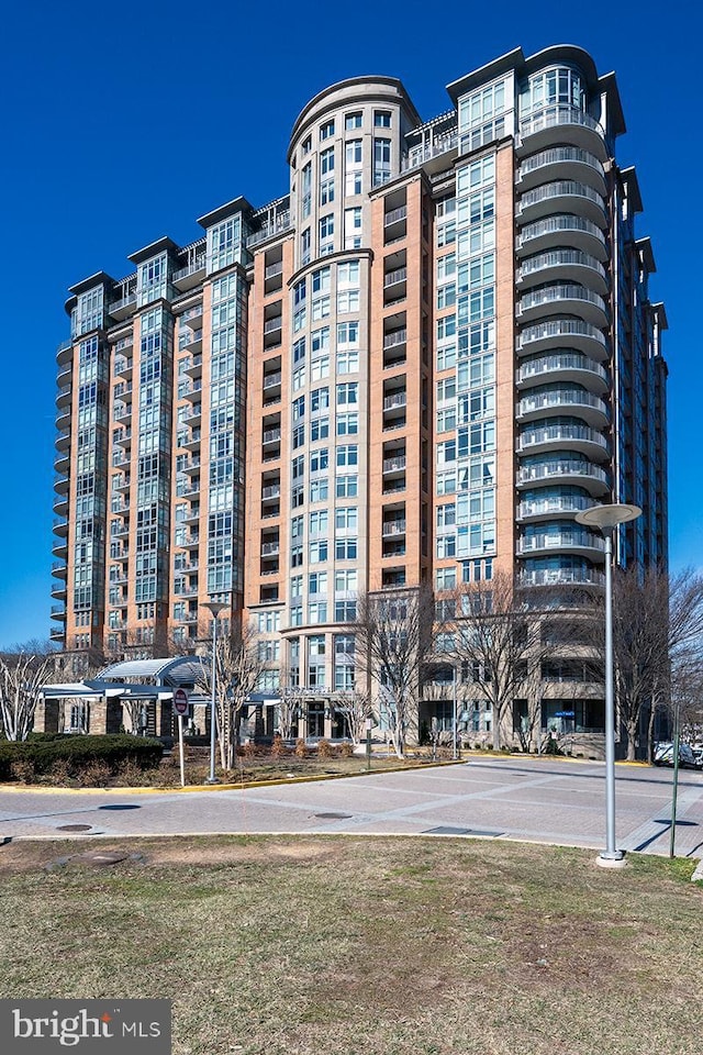 view of building exterior