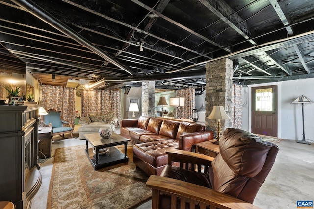 1014 Holmes Ave, Charlottesville, VA 22901 - interior space