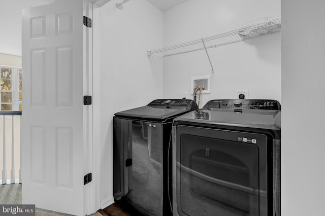9 Ryan Ct, Telford, PA 18969 - laundry room featuring washer and clothes dryer, laundry area, and baseboards