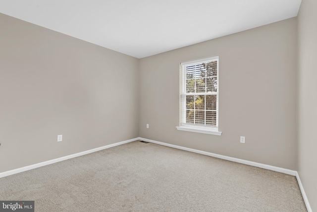 9 Ryan Ct, Telford, PA 18969 - carpeted empty room featuring visible vents and baseboards